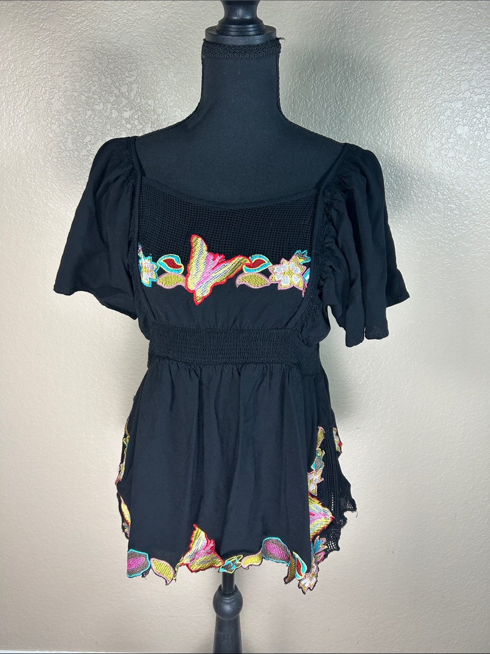 Ark & Company Black Embroidered Butterfly Peasant Top Size Large